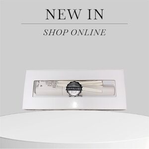 Jeffree star mascara in powder